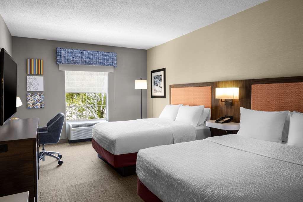 Hampton Inn & Suites State College At Williamsburg Square Oda fotoğraf