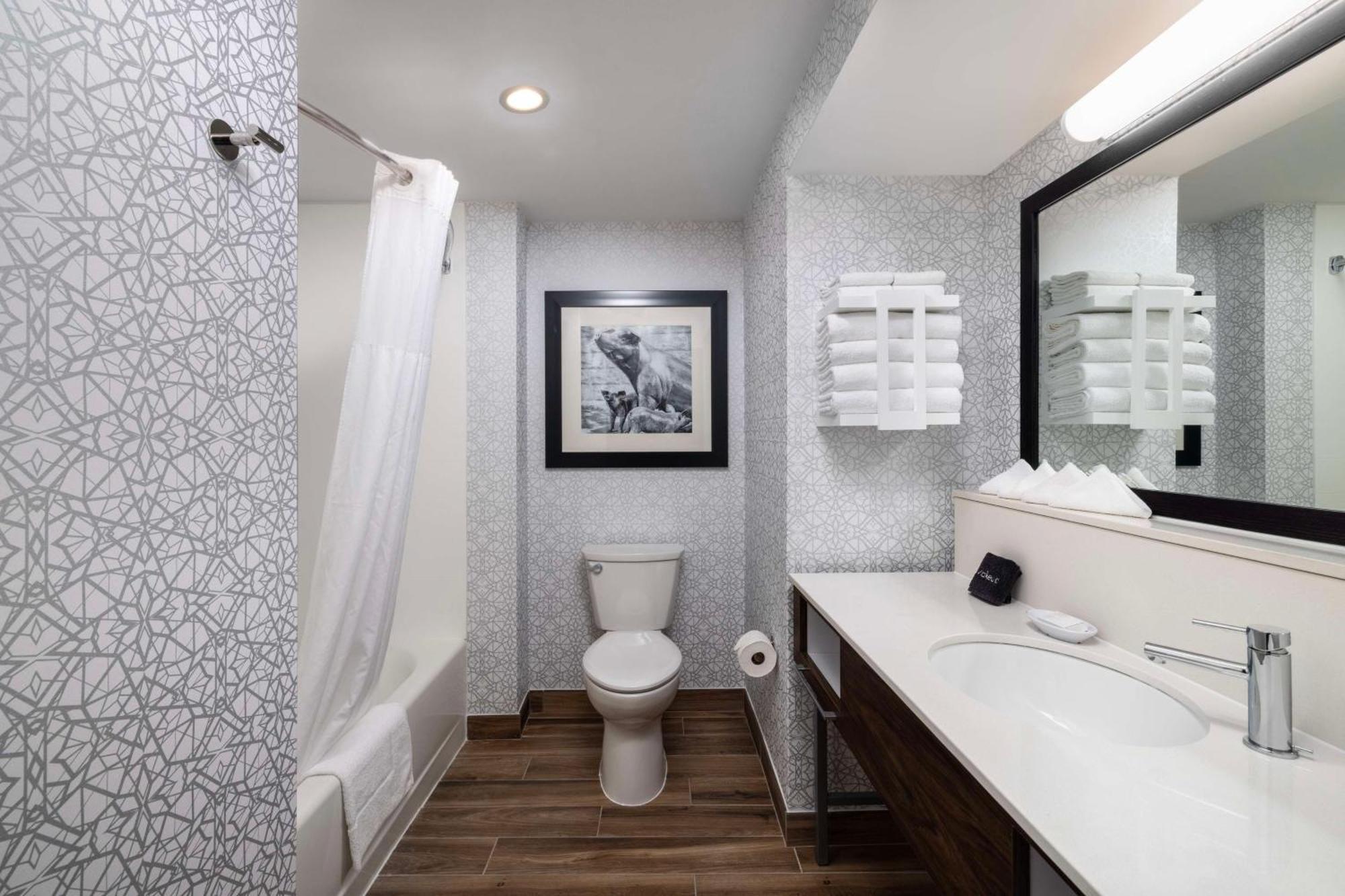 Hampton Inn & Suites State College At Williamsburg Square Dış mekan fotoğraf