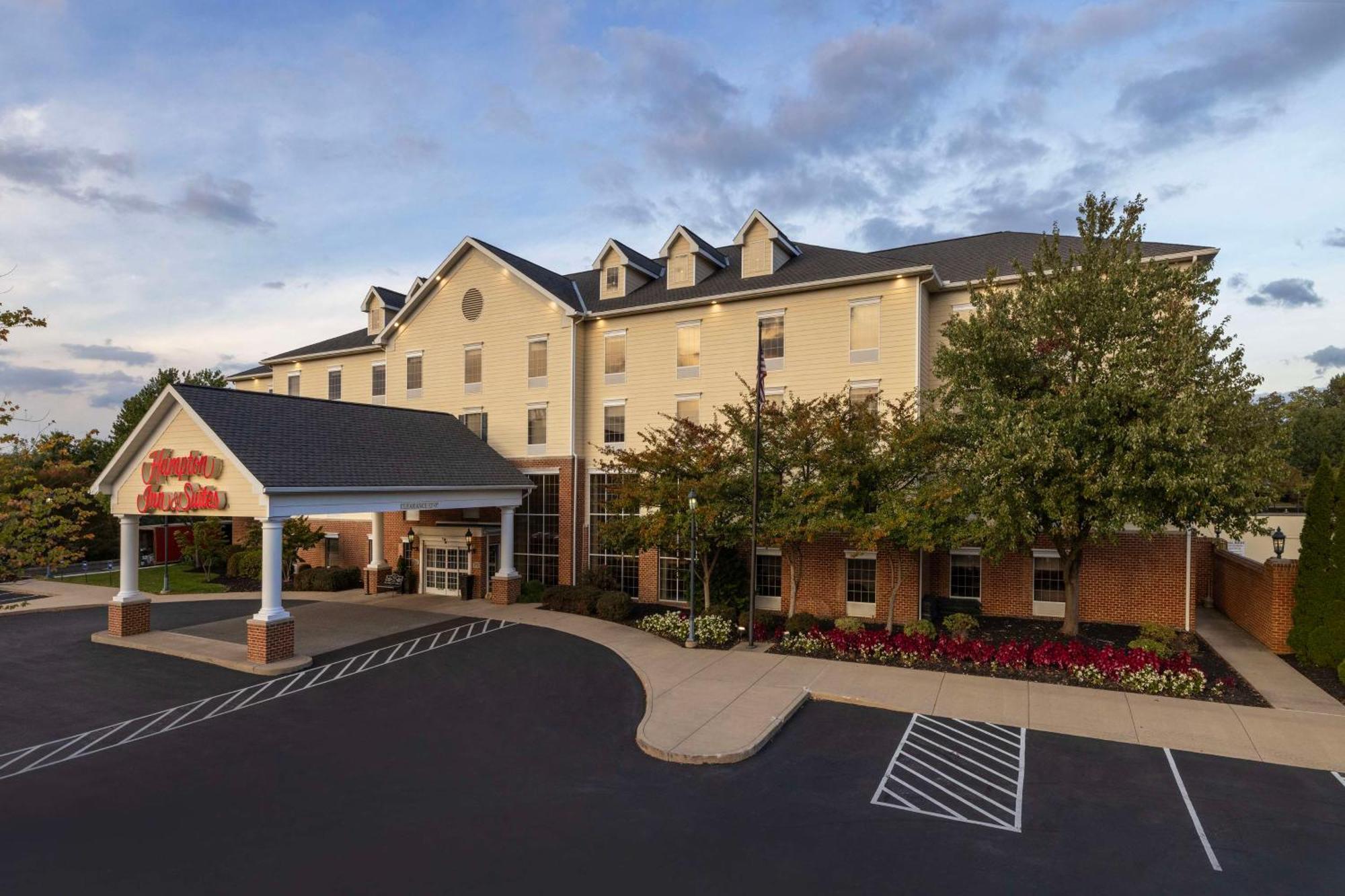 Hampton Inn & Suites State College At Williamsburg Square Dış mekan fotoğraf