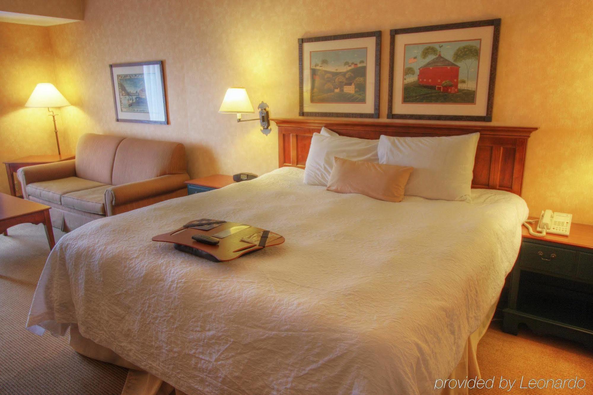Hampton Inn & Suites State College At Williamsburg Square Oda fotoğraf